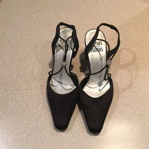 Mootsies Toosties in Women's Shoes